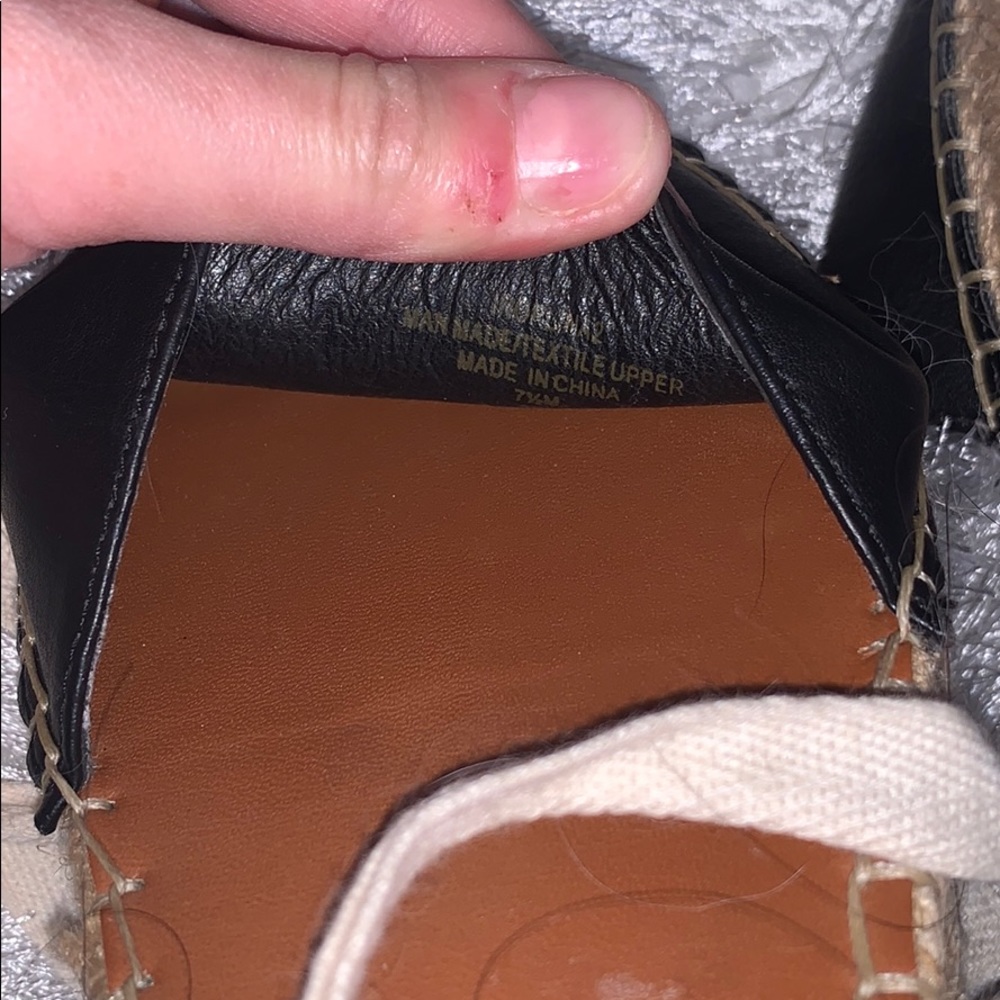 Sandals - Picture 4 of 4